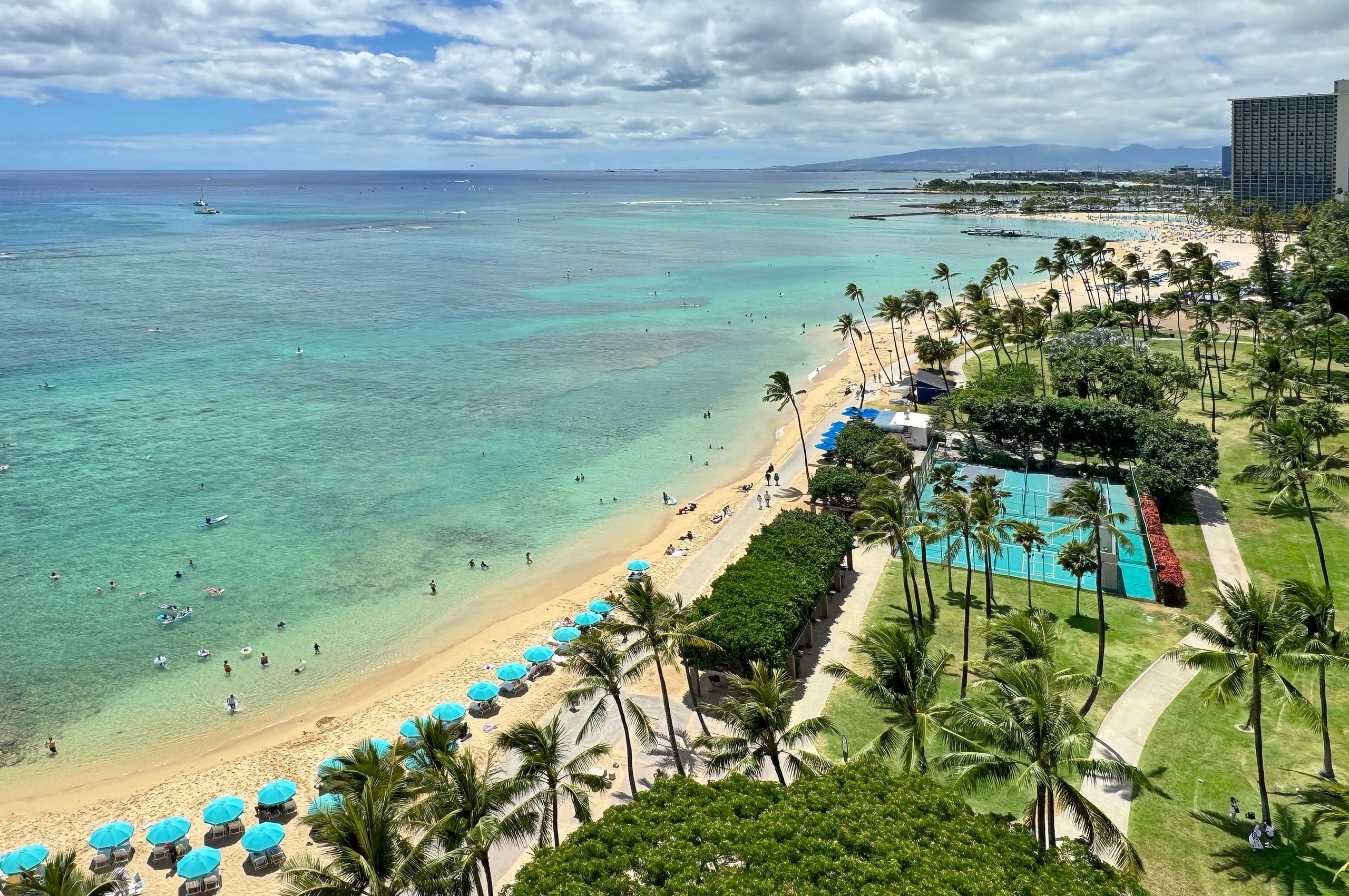 Condo in Honolulu · ★5.0 · Studio · 1 bed · 1 private bath - Image 15