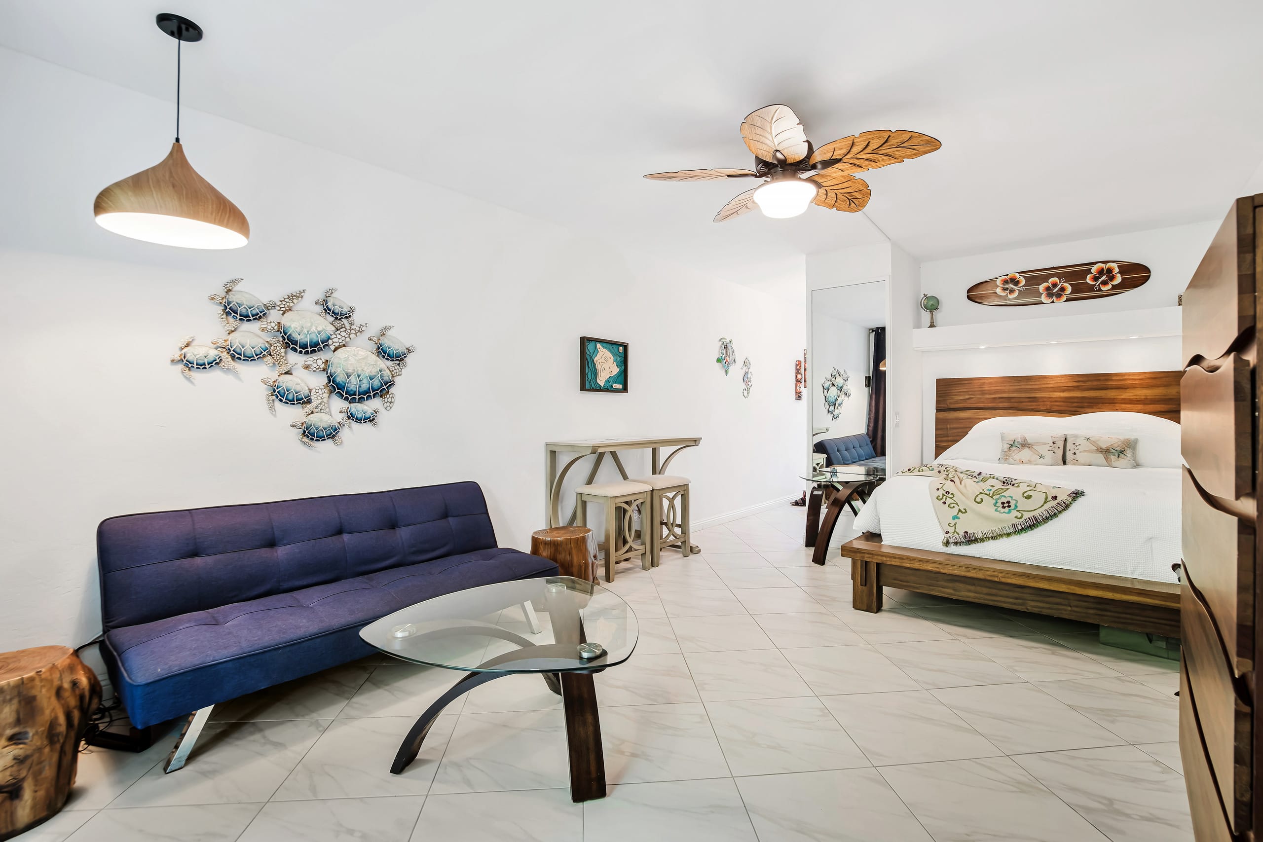 Condo in Kailua-Kona · ★4.88 · 1 bedroom · 2 beds · 1 bath - Image 3