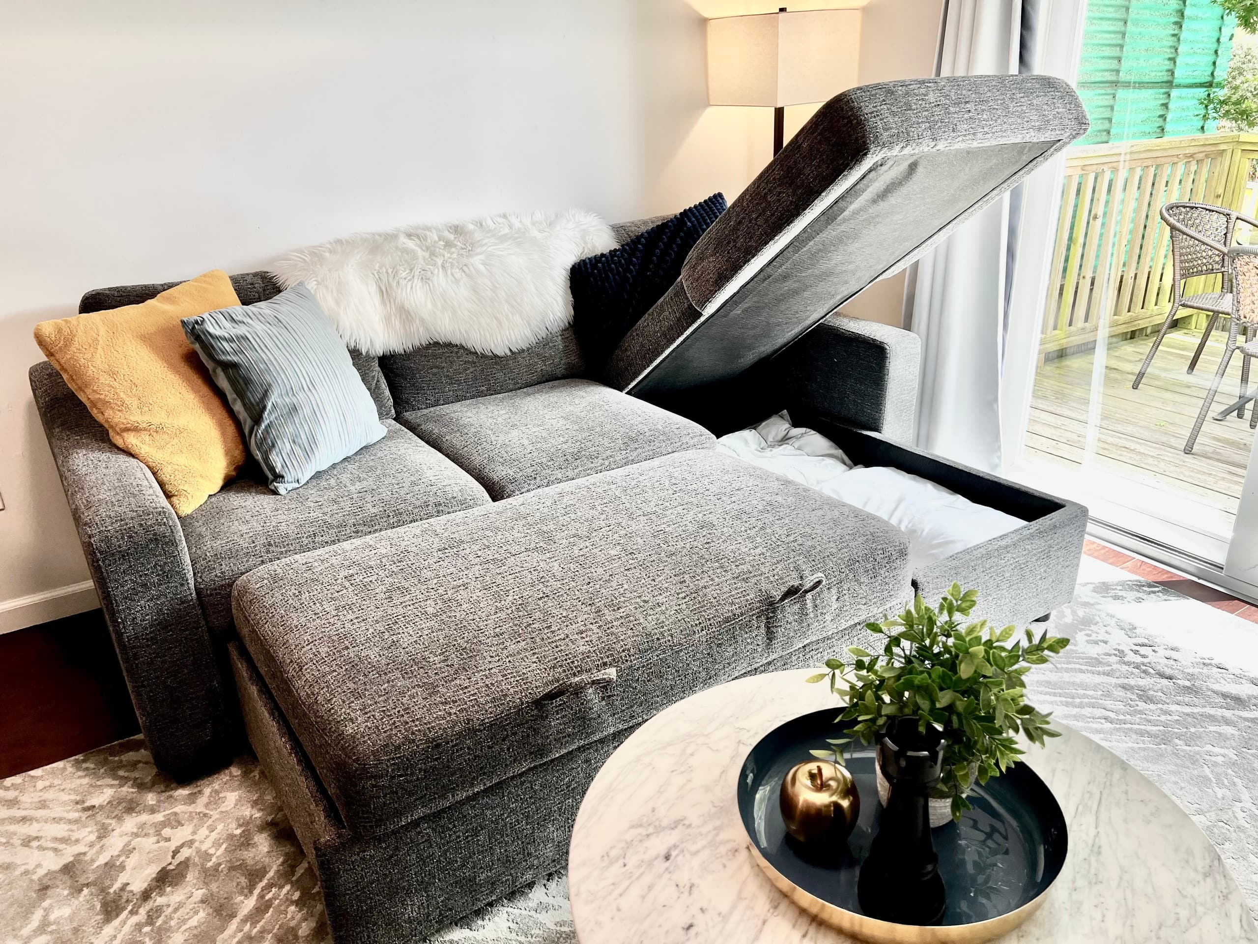 Cheerful and Cozy 2+ Bed Apartment with Patio - Image 7