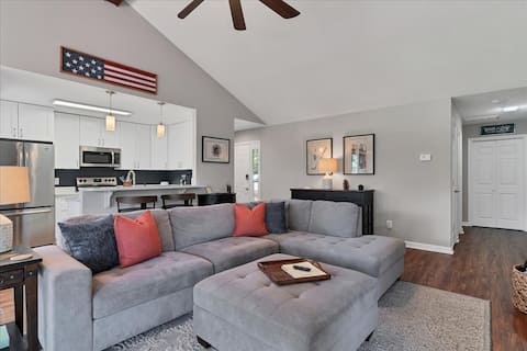 Popular Airbnb listing: Eagles Nest II - Golf Front Home on Pinehurst #6 in Pinehurst