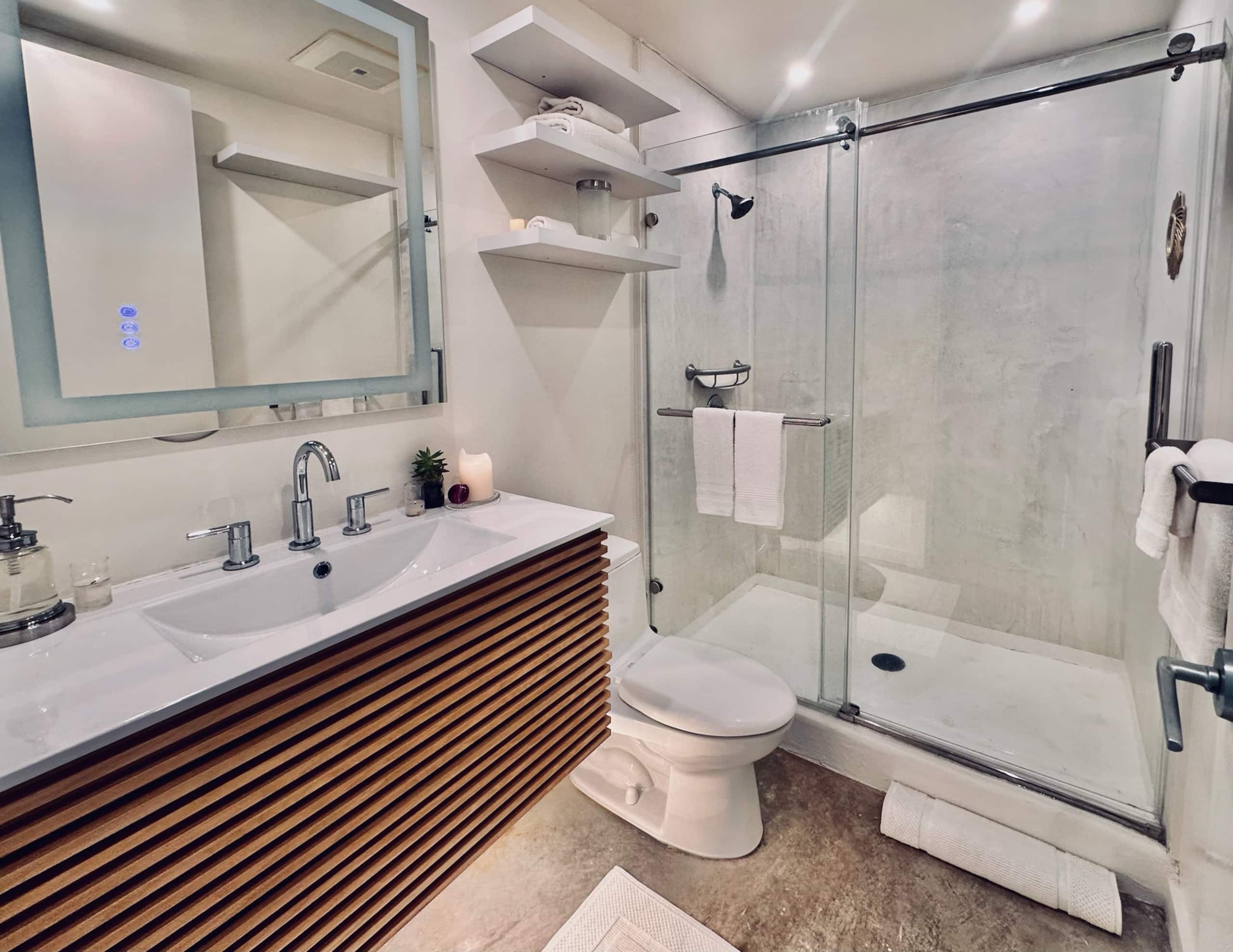 Villa in San Francisco · ★4.29 · 3 bedrooms · 3 beds · 3 baths - Image 23
