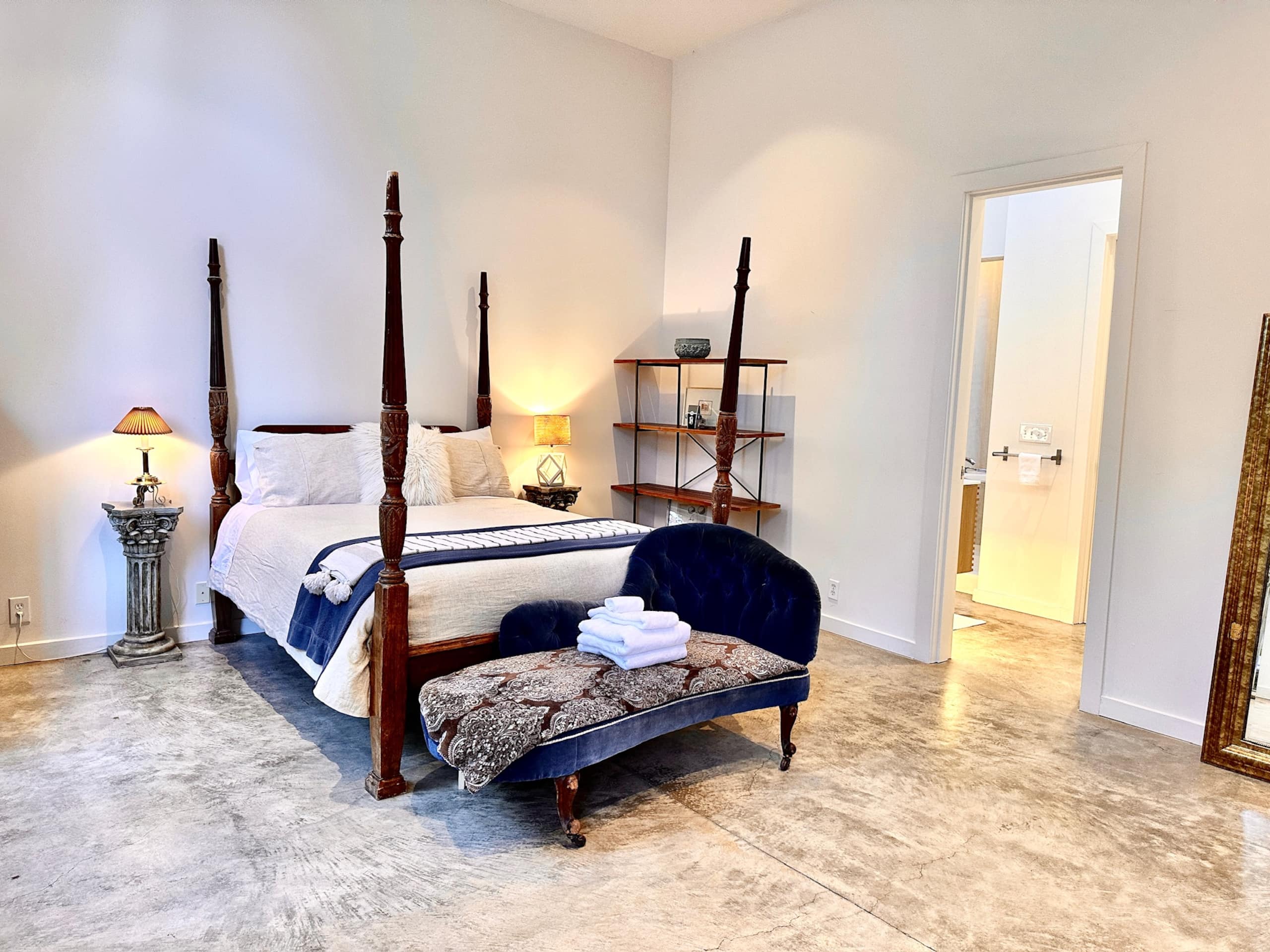 Villa in San Francisco · ★4.29 · 3 bedrooms · 3 beds · 3 baths - Image 10