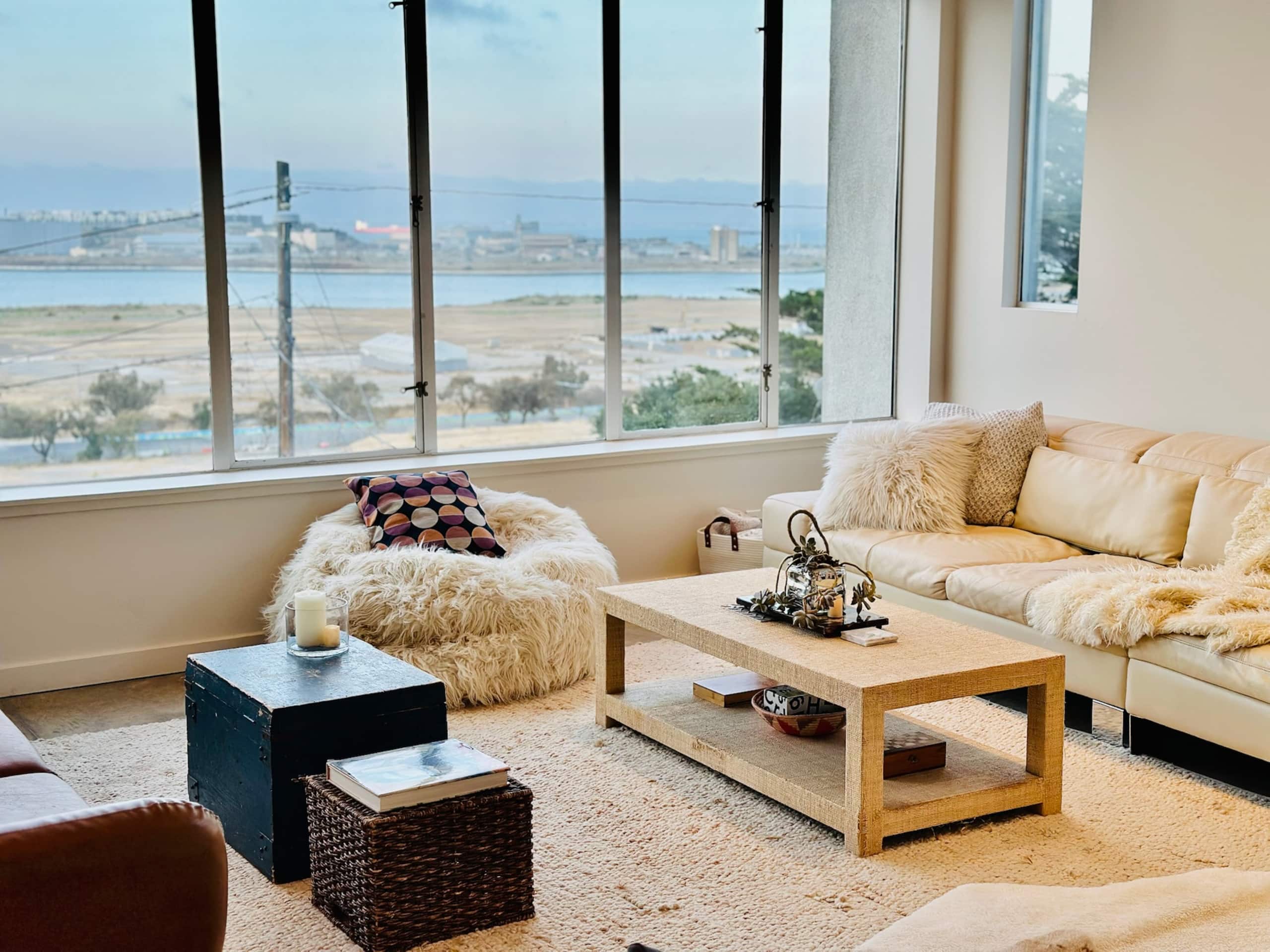Villa in San Francisco · ★4.29 · 3 bedrooms · 3 beds · 3 baths - Image 3