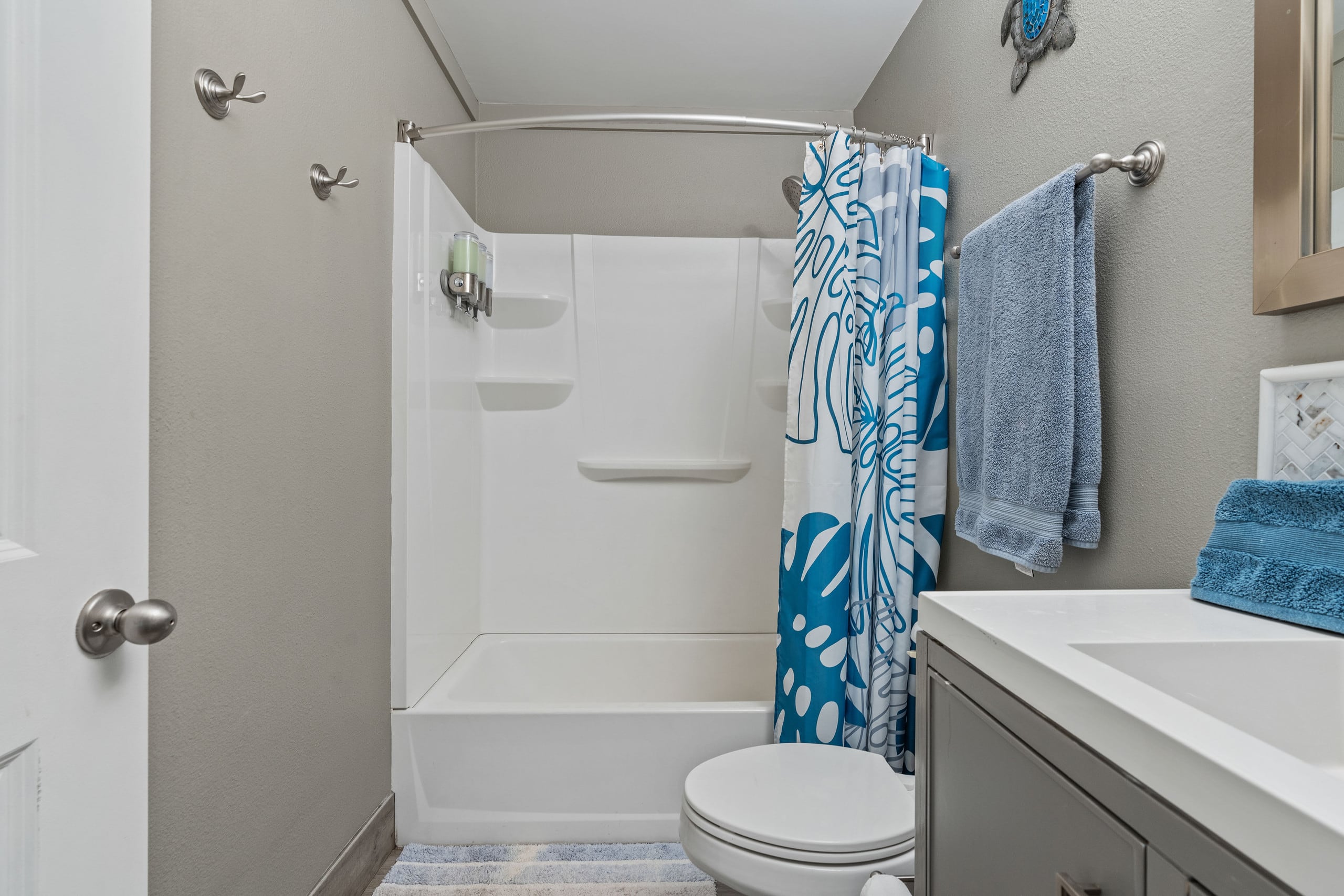 Condo in Kihei · ★4.93 · 2 bedrooms · 3 beds · 1 bath - Image 28