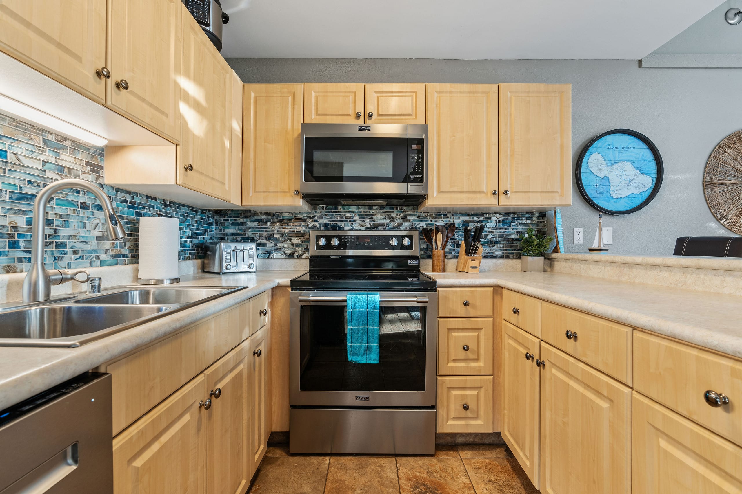 Condo in Kihei · ★4.93 · 2 bedrooms · 3 beds · 1 bath - Image 12