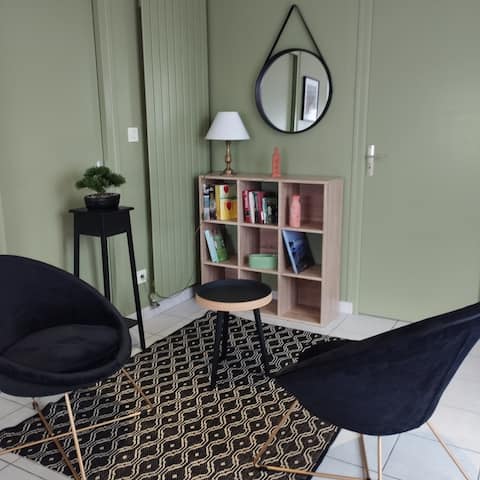 Top performing Airbnb: Charming two-room duplex apartment in Fouesnant