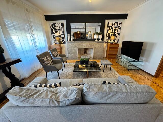 APOLONIA 30 Guests gallery image 2