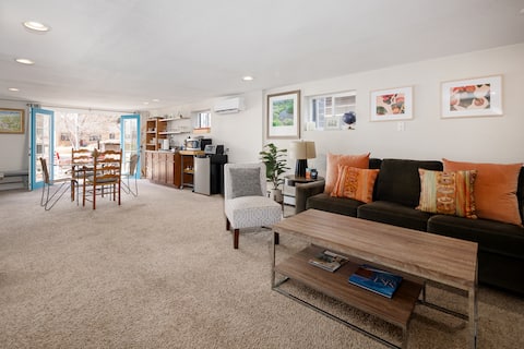 Top Airbnb: Park Hill Oasis: Charming Retreat in Denver in North Park Hill