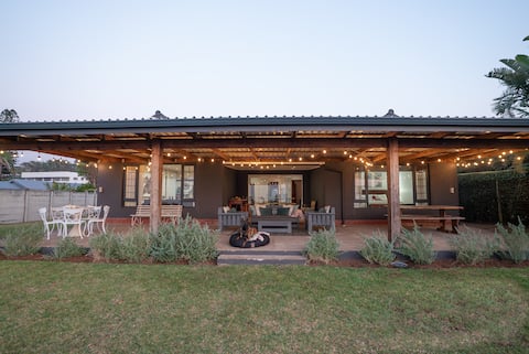 A homely holiday rental with stunning ocean views