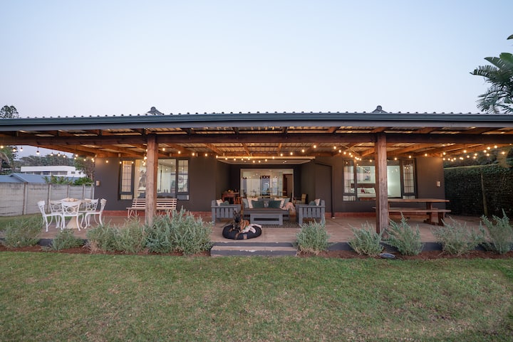 A homely holiday rental with stunning ocean views