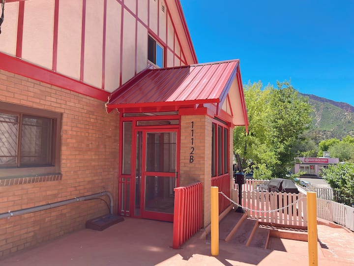Beautiful Home 2 Blocks From Downtown Unit 1112b - 格倫伍德斯普林斯