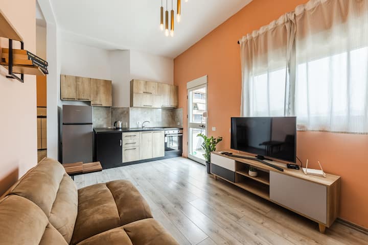 Sky Apartament. Bllok District