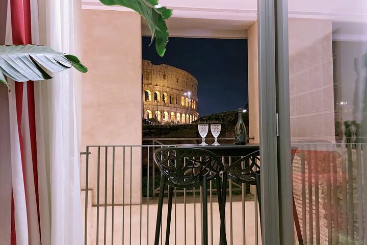 Luxury Domus Colosseum View Apartment 2 gallery image 3