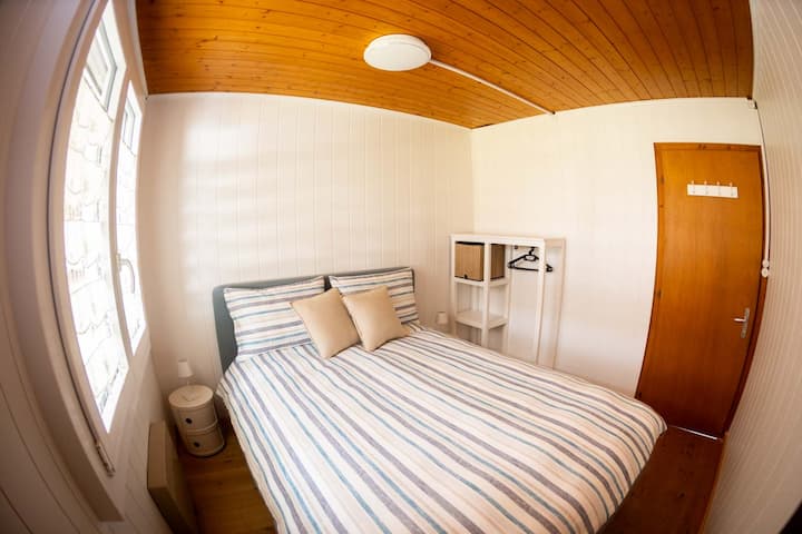 غرفة النوم 1