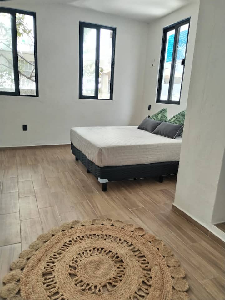 Casa Alba Cancún Centro / Wifi + Ac And Parking - Cancún