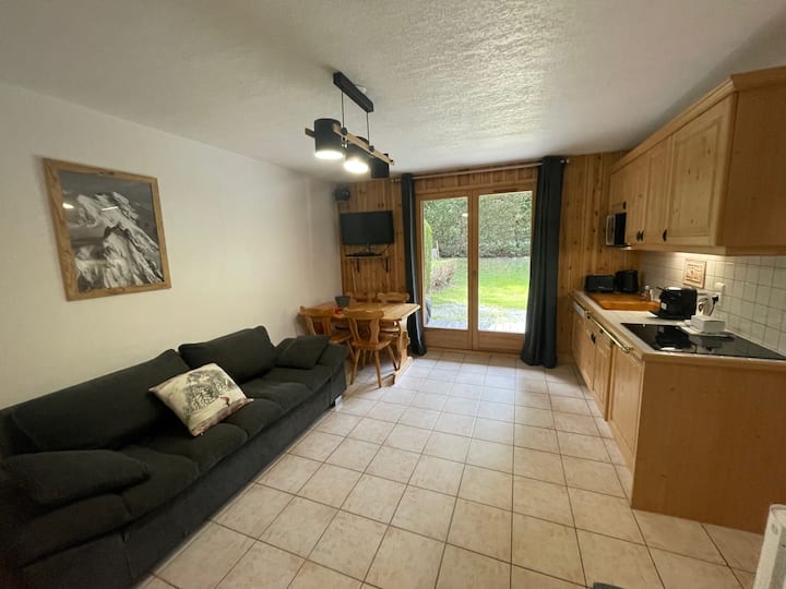 Chamonix Chalet Flocon | Sleeps 4 | Private Garden - Les Houches