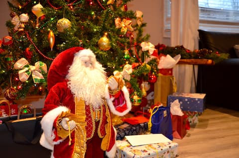 Lakefront Beach Lodge w/ Spa