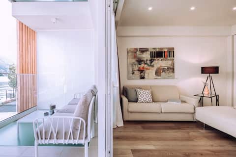 Successful Airbnb property: Panoramic Suite 1 in San Felice Del Benaco