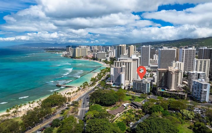 Steps To Waikiki Beach Kitchenette & Balcony - Kuilei Cliffs Beach Park