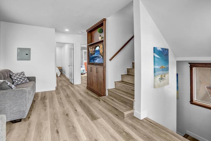 Oceanview Mission Beach Home 2025 Remodel 4Bedroom gallery image 3