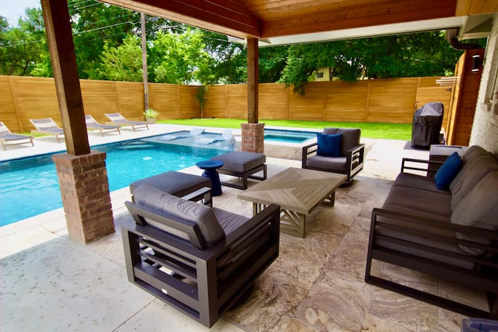 Luxurious Experience at “Casa Blanca” Heated Pool