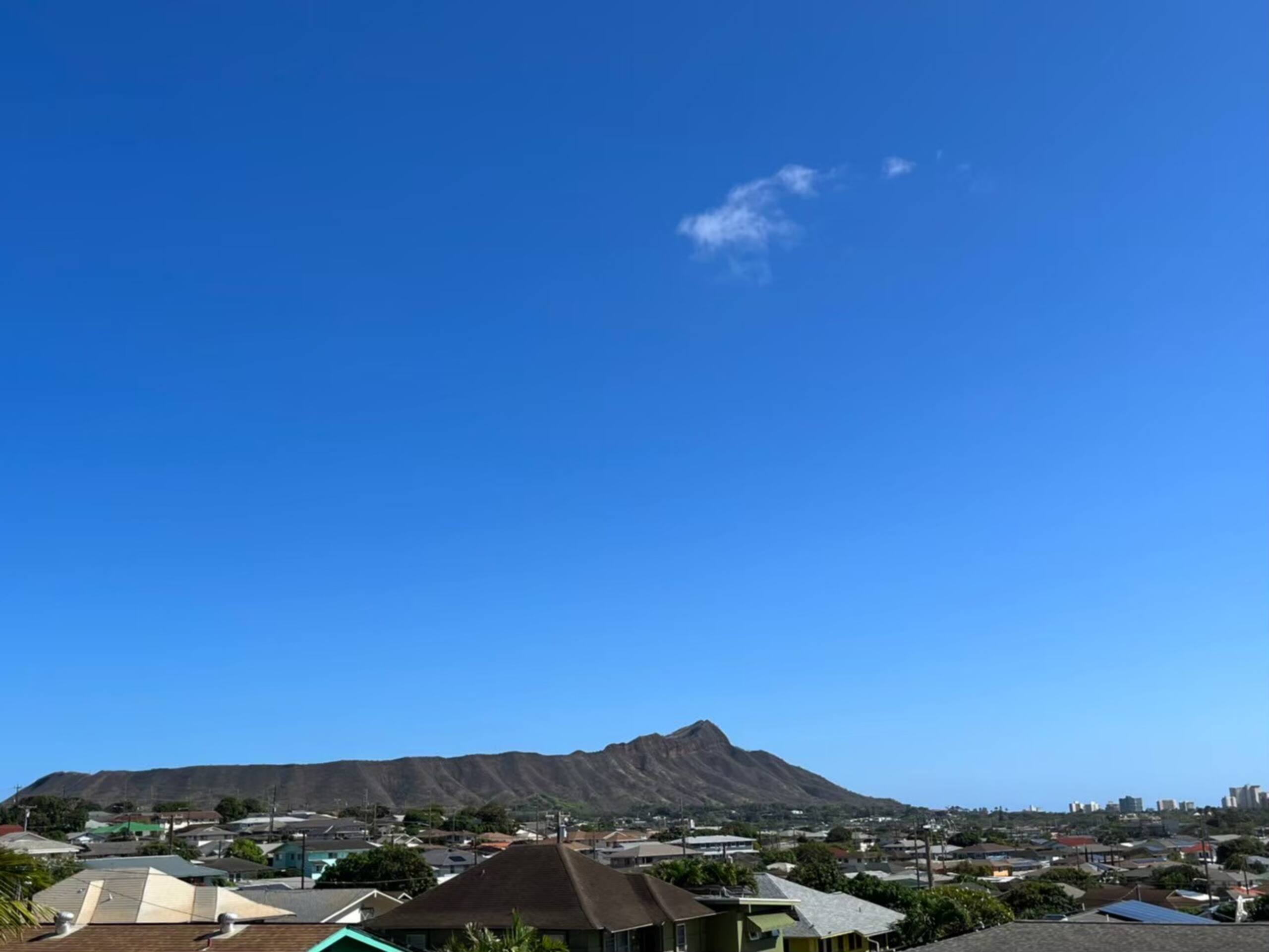 Condo in Honolulu · ★4.67 · Studio · 2 beds · 1 private bath - Image 10