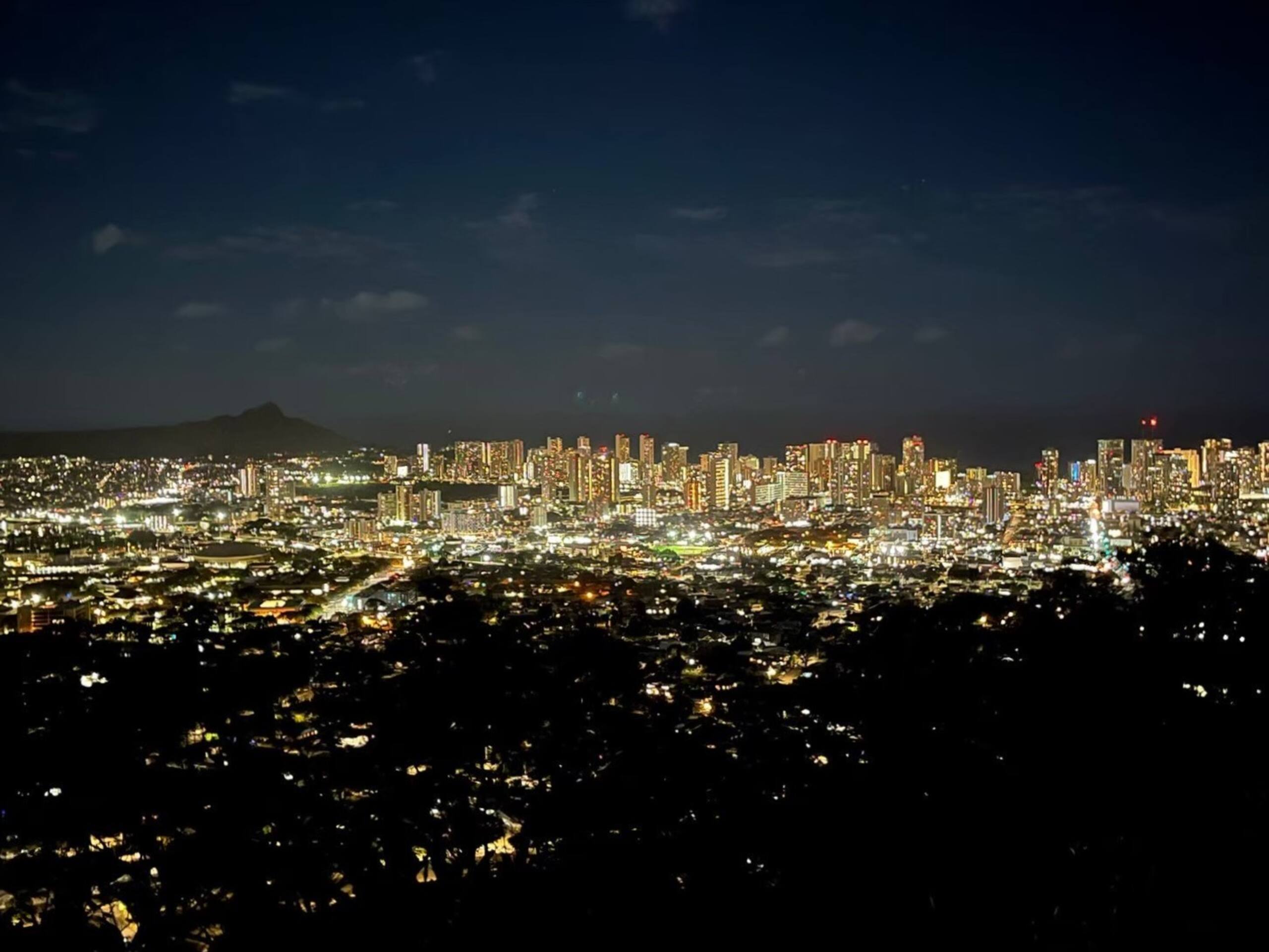 Condo in Honolulu · ★4.67 · Studio · 2 beds · 1 private bath - Image 11