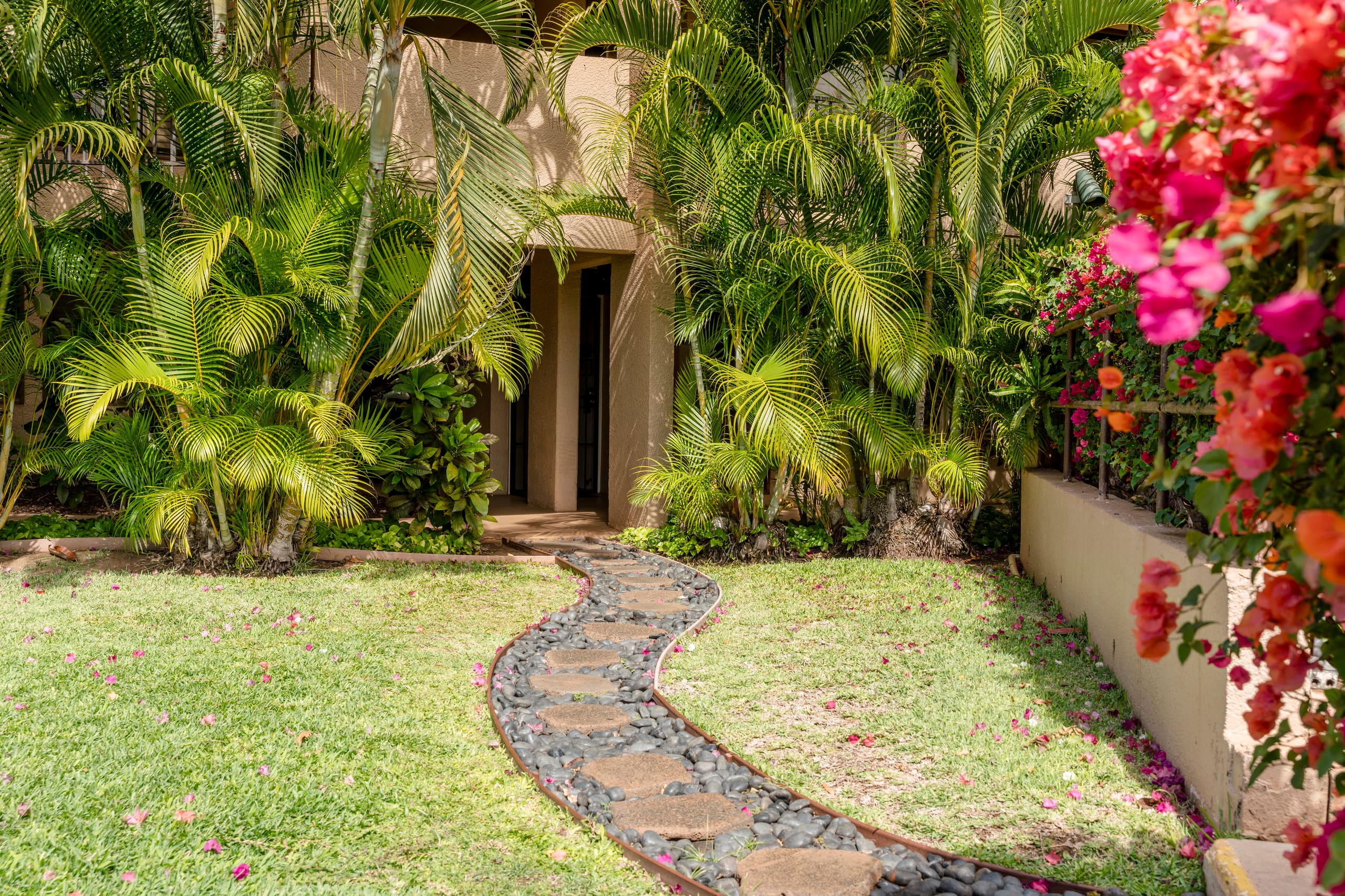 Condo in Kihei · ★4.81 · 1 bedroom · 2 beds · 2 private baths - Image 45