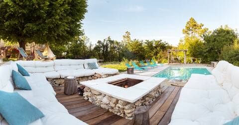 Stone house with pool in Drôme