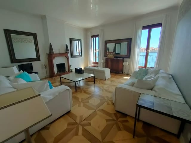 La Grande Bellezza (Deluxe House)