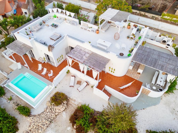 Villa Alba Puglia, infinity pool & stunning views