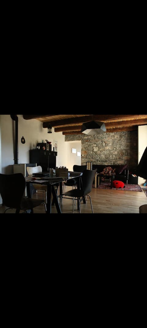 Top Airbnb: Kras and sea in Komen