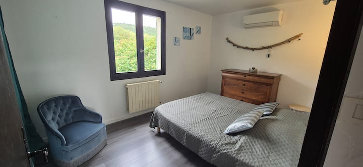 საძინებელი 1