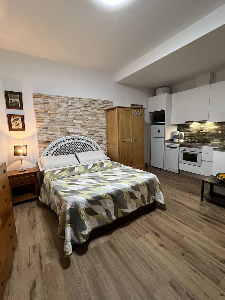 Estudio Con Patio En El Casco Antiguo De Cambrils - Cambrils