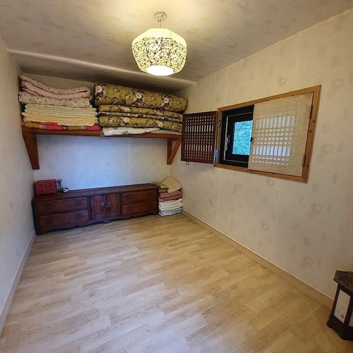 Spavaća soba 1