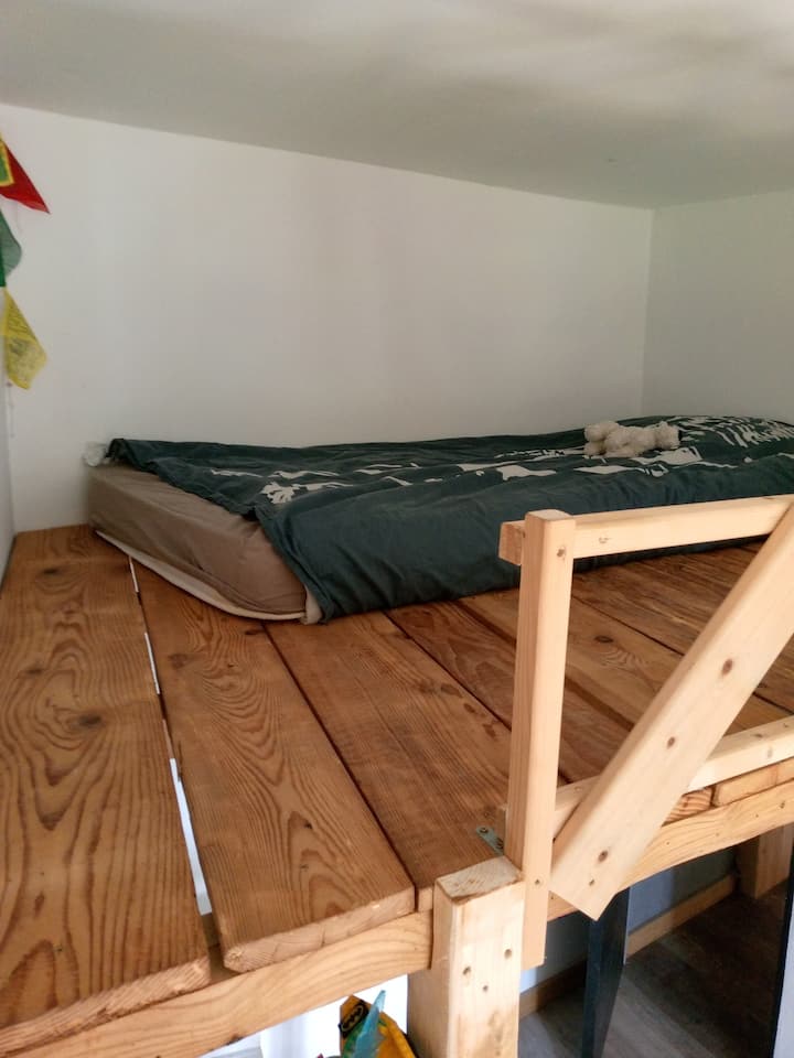 საძინებელი 1