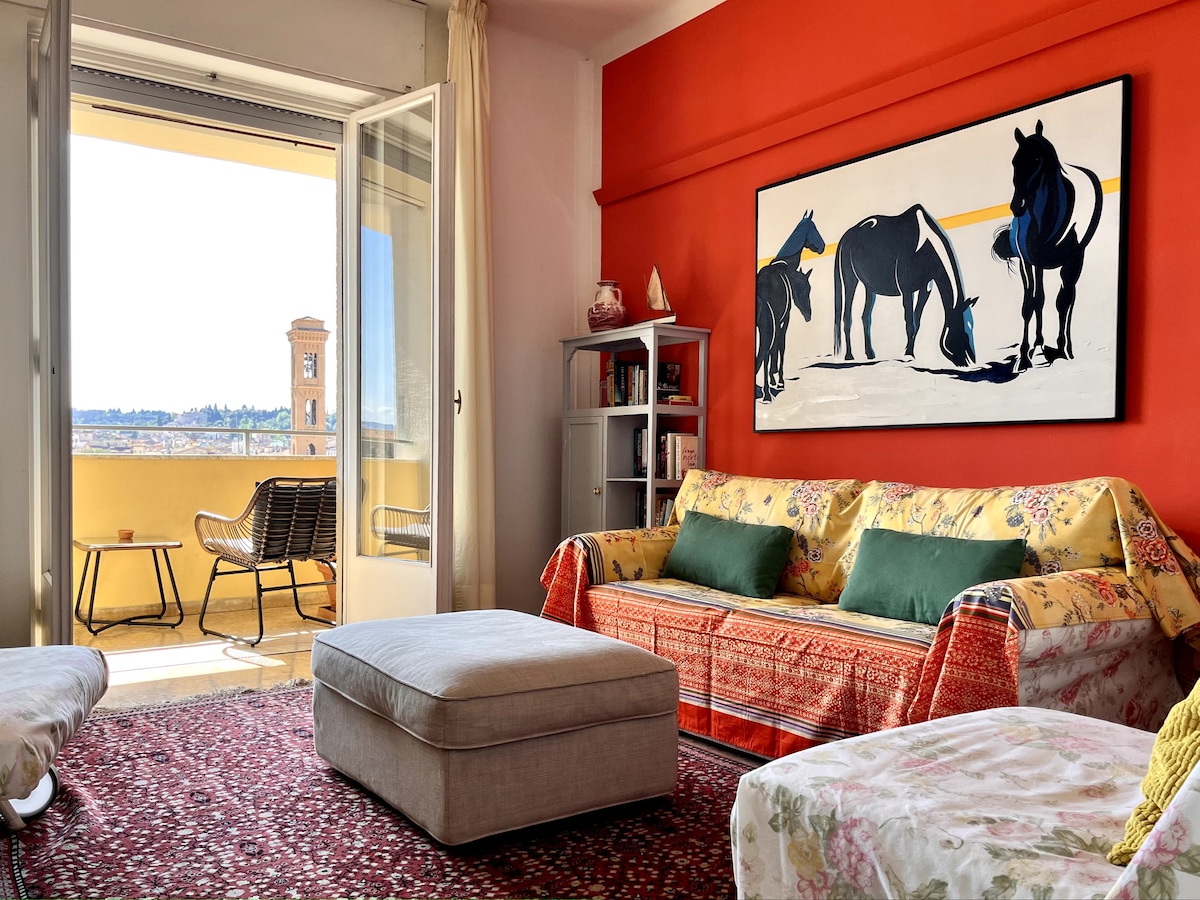 Airbnb con migliori performance: Breathtaking City View Bright Apt-Elevator-Wifi-AC a Firenze