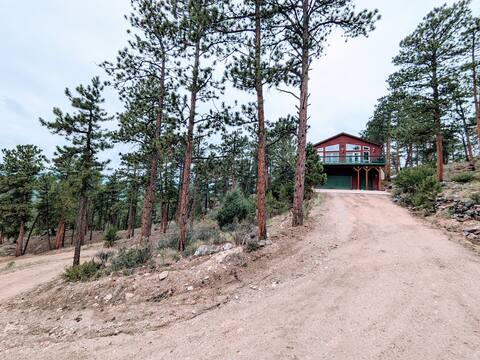 Sky Cabin | 10 Acres | Hot Tub
