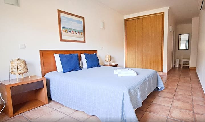 საძინებელი 1