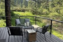 Riverside Alpine Chalet-Perfectly  Located+ View!