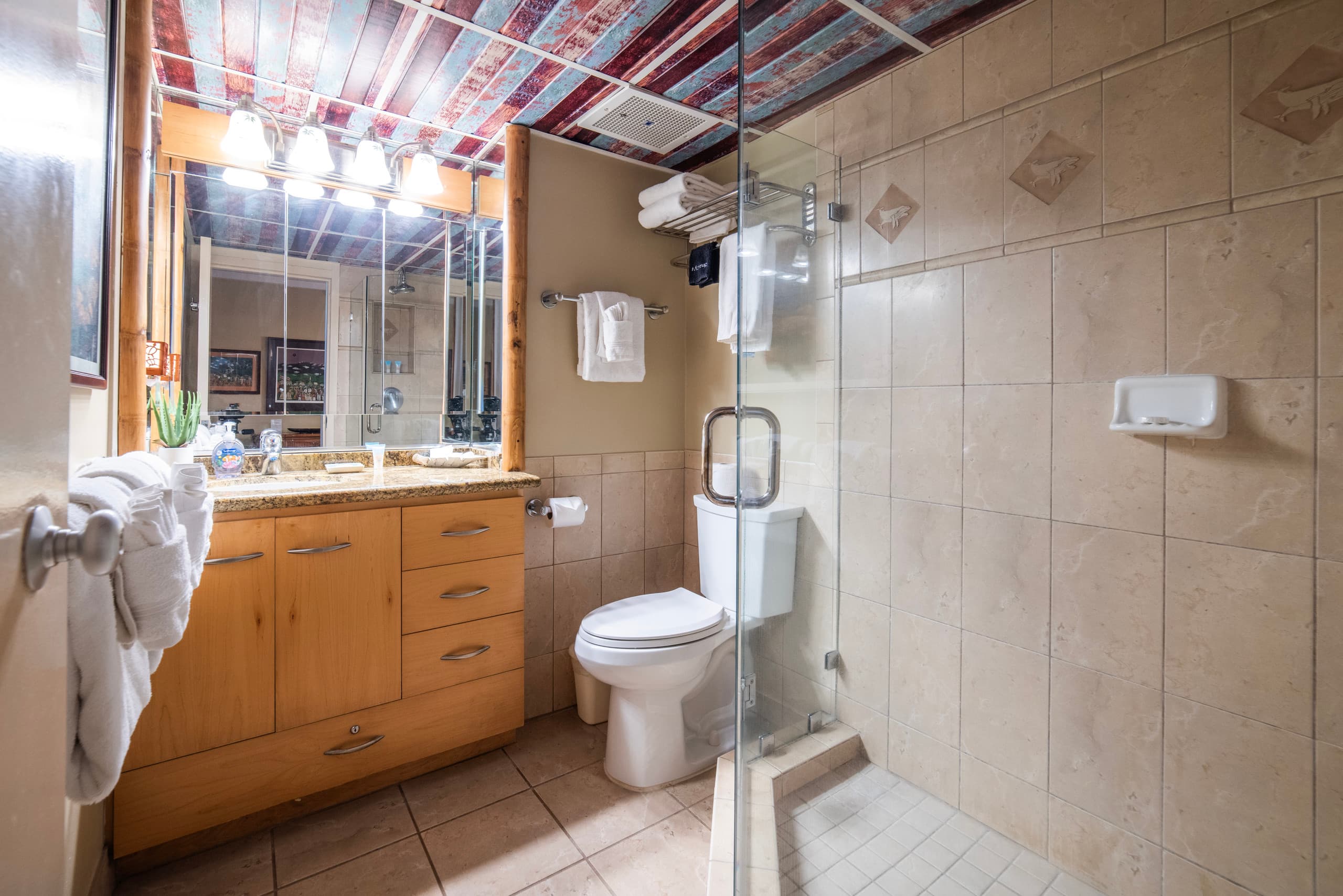 Condo in Lahaina · ★4.63 · 1 bedroom · 2 beds · 1 bath - Image 18
