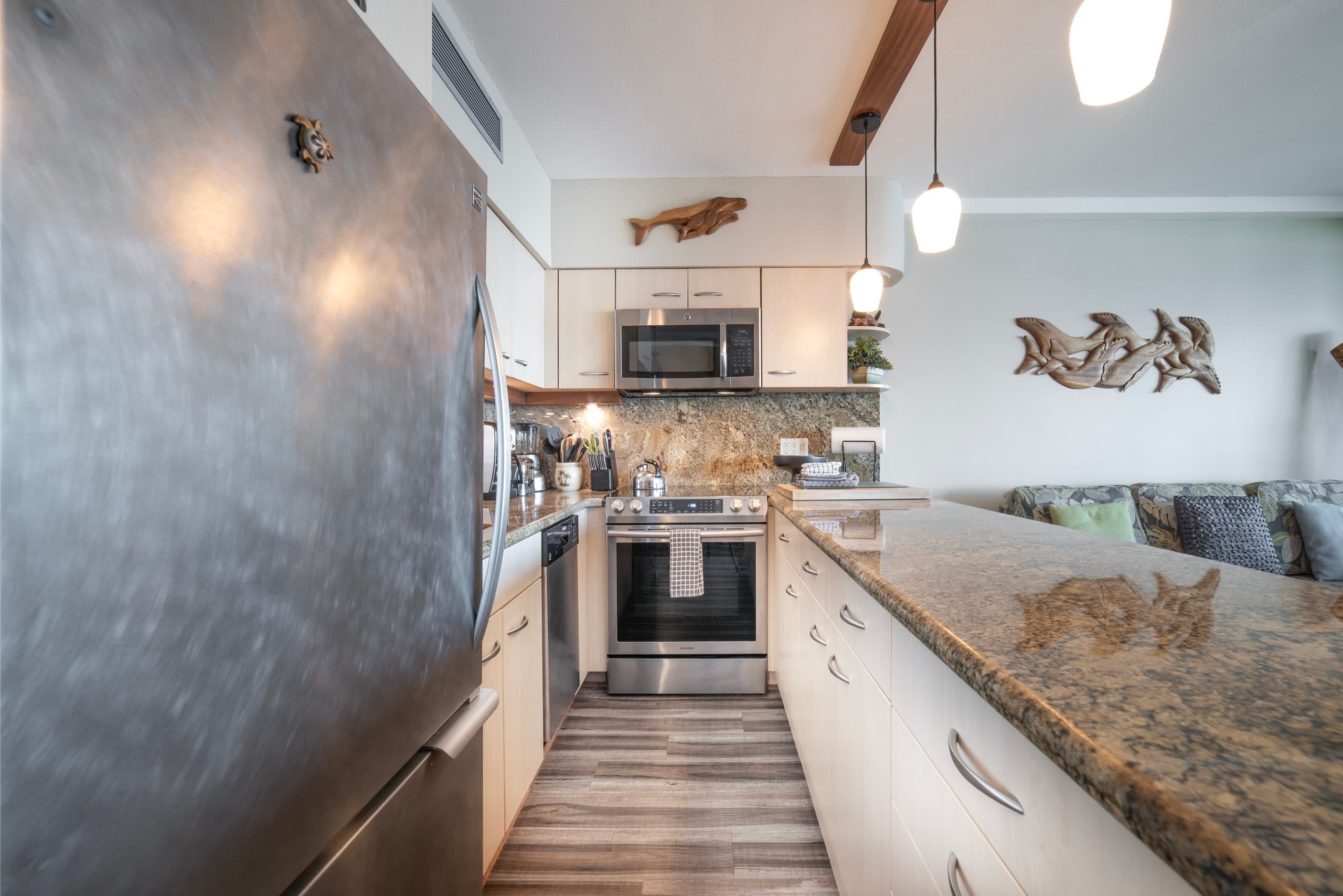 Condo in Lahaina · ★4.63 · 1 bedroom · 2 beds · 1 bath - Image 11