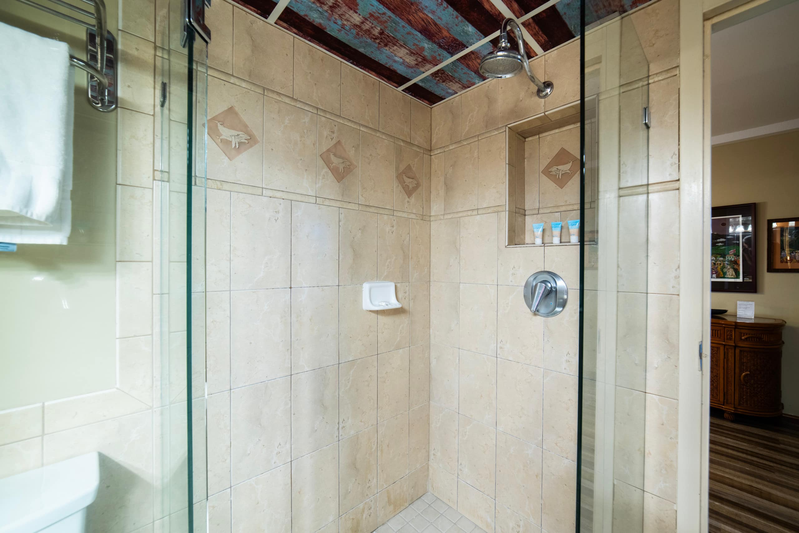 Condo in Lahaina · ★4.63 · 1 bedroom · 2 beds · 1 bath - Image 19
