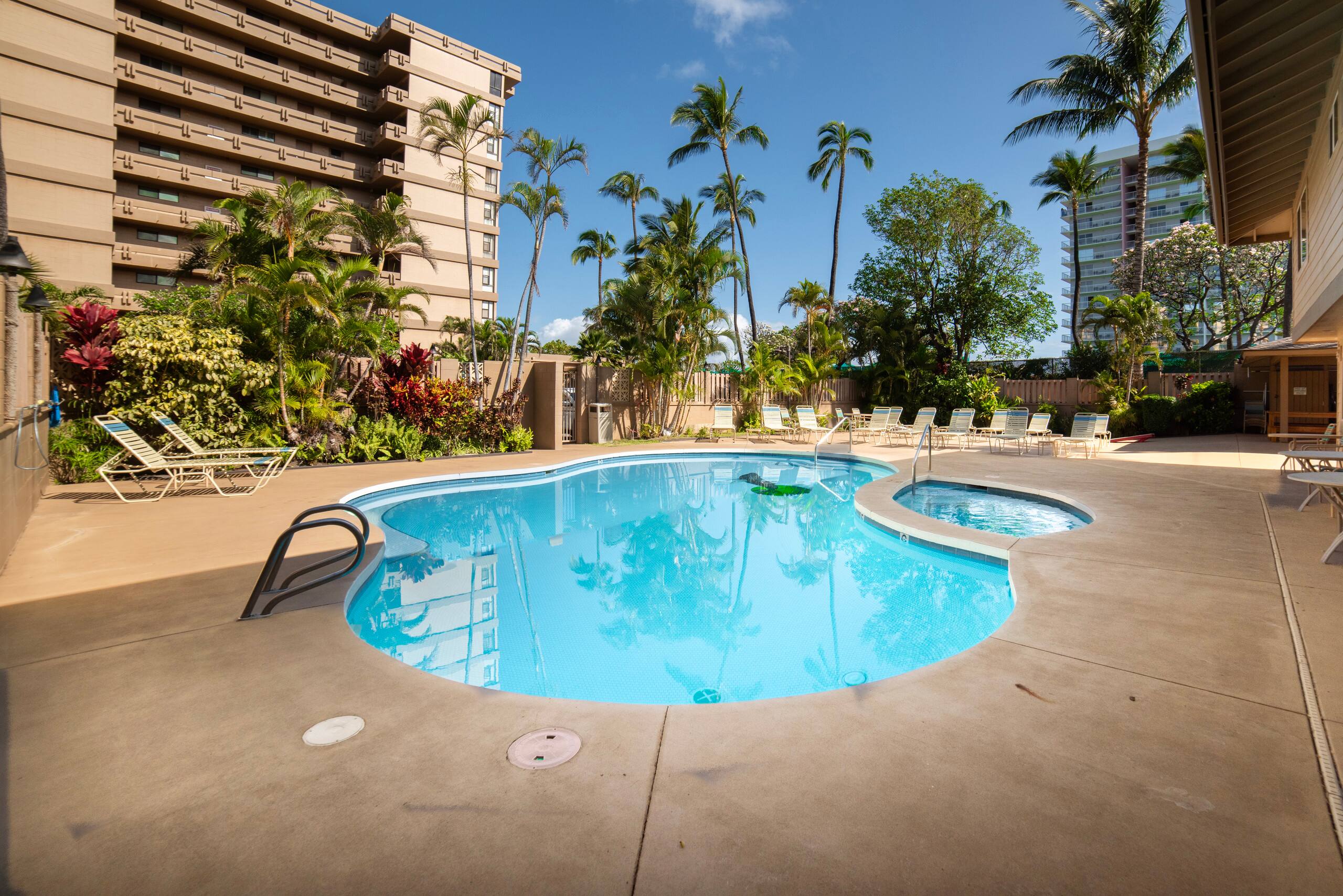 Condo in Lahaina · ★4.63 · 1 bedroom · 2 beds · 1 bath - Image 29