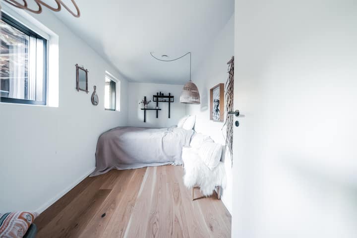 ห้องพัก #2 พร้อมเตียงคู่ 