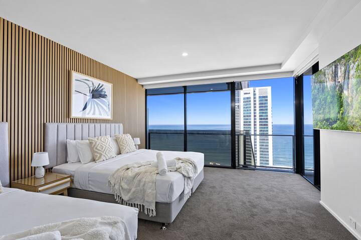 Спалня 2 – 1 х суперголямо двойно легло + 1 х единично легло