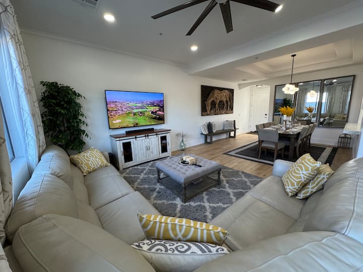 Promo 5% & 10% Discounts Remodeled Gem! Modern Home Near Airport & Old Town - Phoenix, AZ
