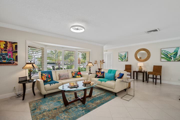 Island Oasis  Heated Pool - No Bugs, Pets Ok - Lighthouse Point, FL