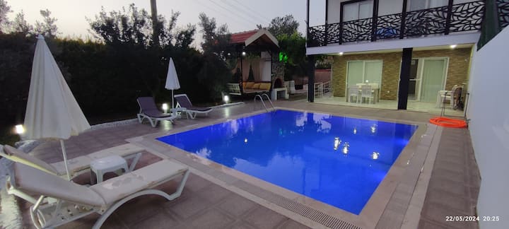 ÖLüdeniz Ovacikta 4+1 Villa - Ovacık