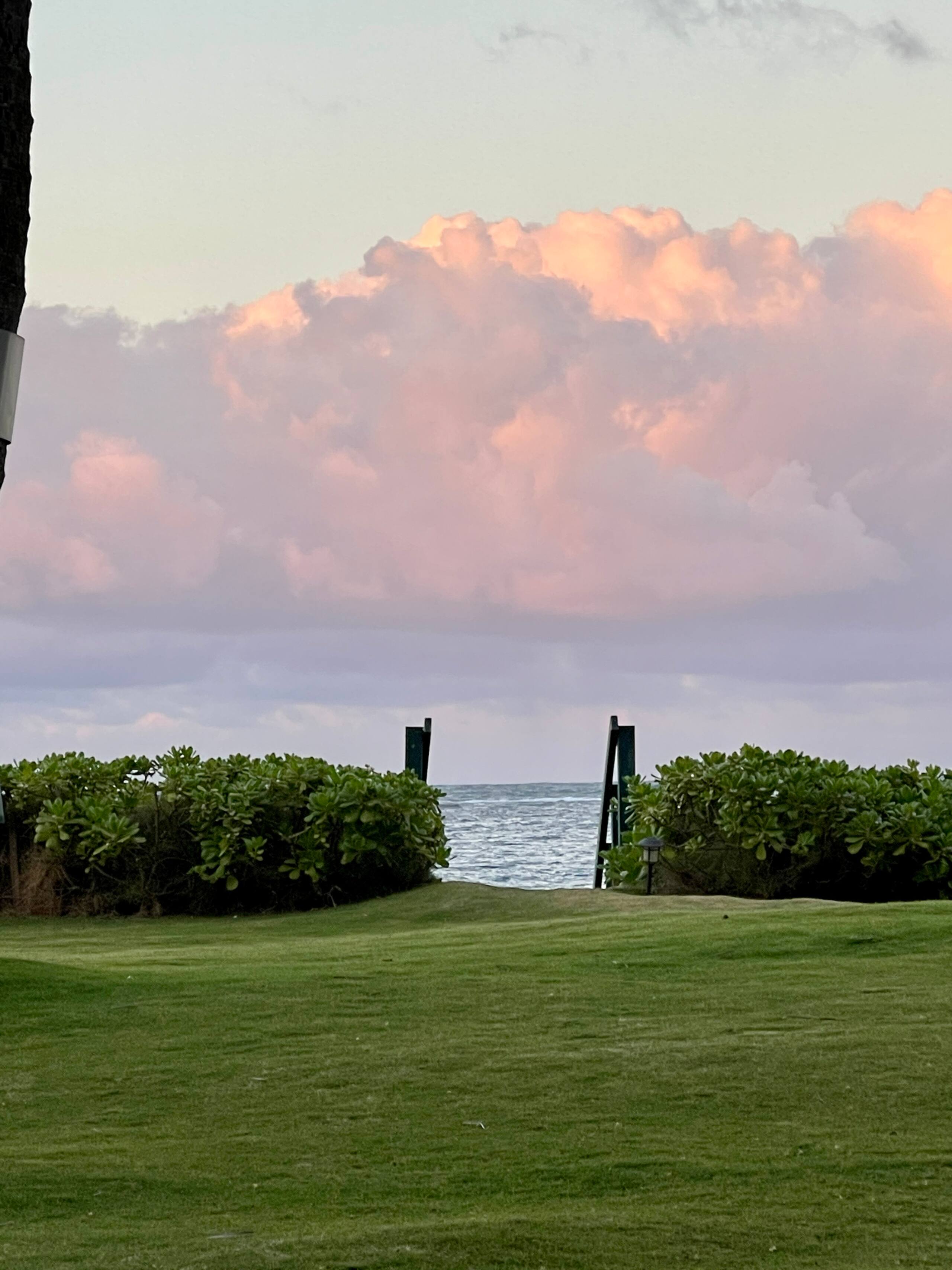 Condo in Hauula · ★4.81 · 1 bedroom · 2 beds · 1 private bath - Image 32